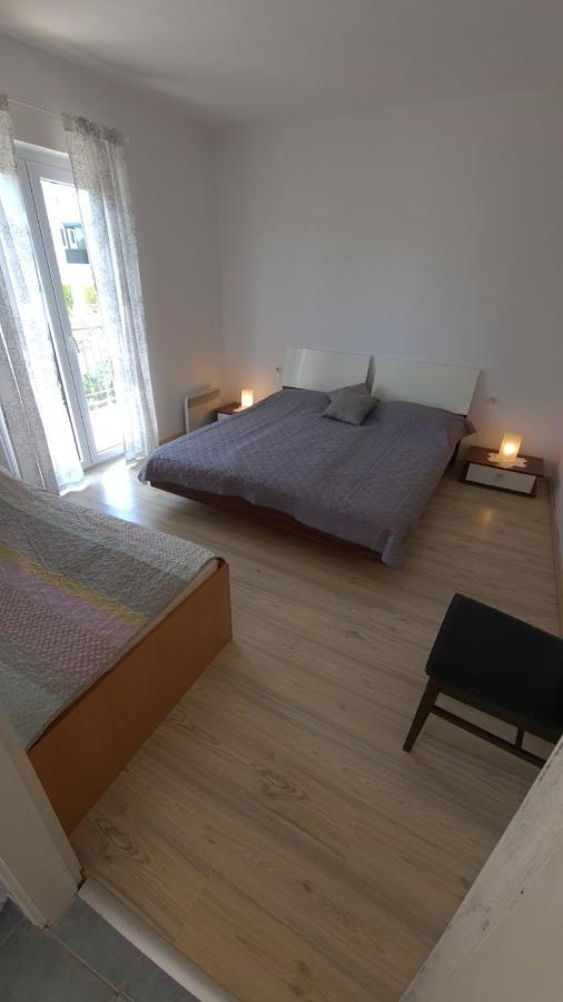 Apartments Porat Porat  Bagian luar foto
